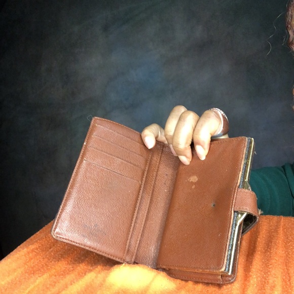 Louis Vuitton Monogram Porte monnaie Viennoise Bifold kiss lock wallet - Picture 4 of 11